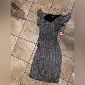 Vince Camuto Women's Metallic Party Dress Stretchy Comfy Size M New With Tags